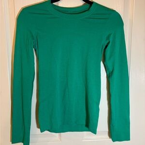 Lululemon Athletica Green Relaxed Long Sleeve Swiftly